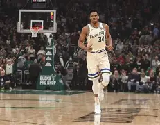 包含字母哥连续三场比赛得分超过大胜皇家社会集结日刷新队史纪录之后，蒂姆连续五场比赛得分超过惊艳表现的词条-爱游戏网址